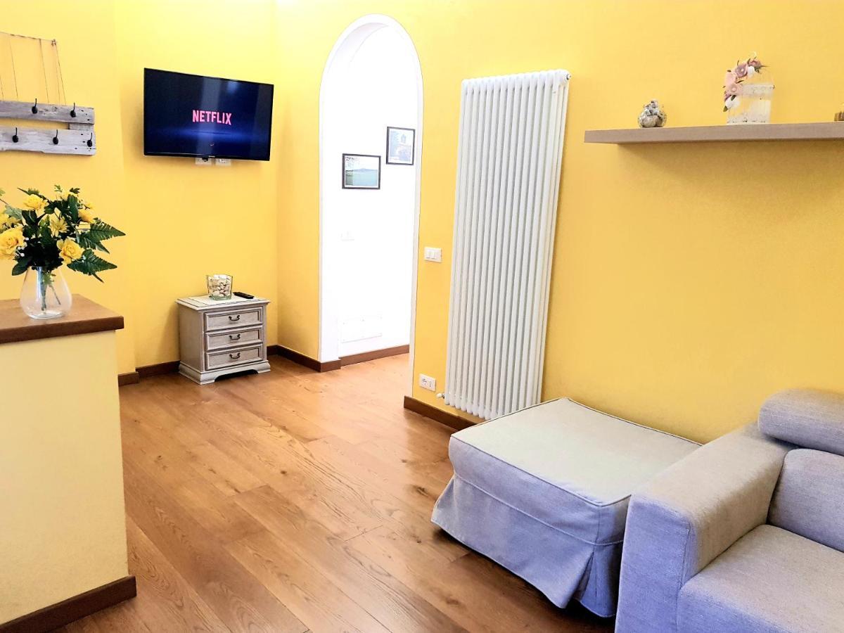 Il Mughetto - Appartamento Con Terrazza Privata Сан-Куйрико-д'Орча Экстерьер фото