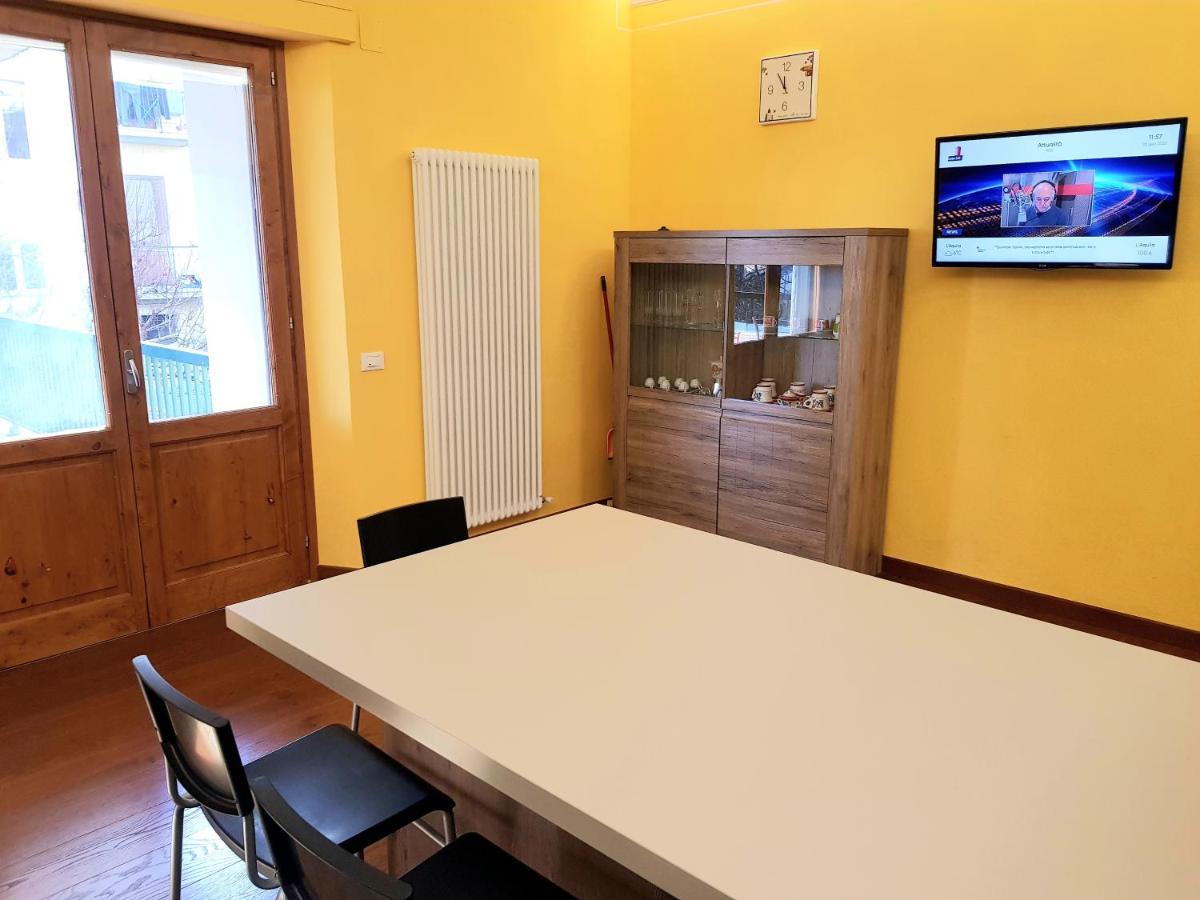 Il Mughetto - Appartamento Con Terrazza Privata Сан-Куйрико-д'Орча Экстерьер фото
